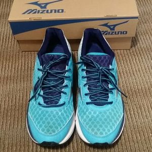 Mizuno Wave Rider 18 running shoes